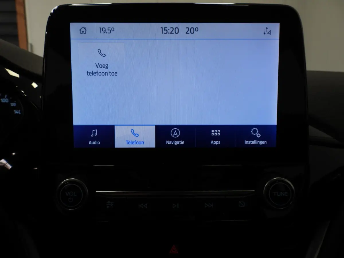 1.0 EcoBoost Hybrid Titanium NAVI/CLIMA/LED/PDC/15"LMV!