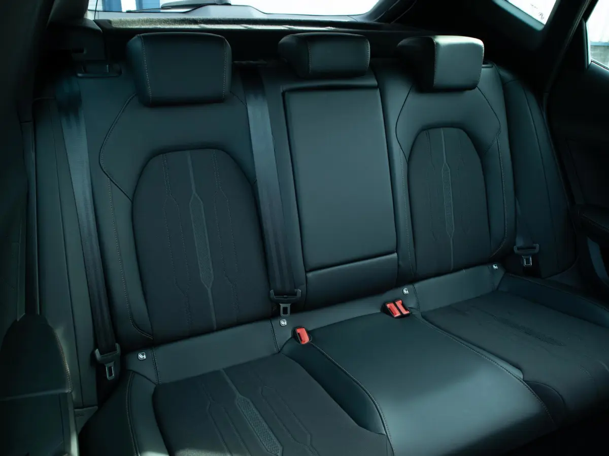 2.0 TSI 4DRIVE VZ, 310PK, Pano, Beats, ACC, Trekhaak, Keyless, graphene grau, Dealer onderhouden, 12 mnd garantie,