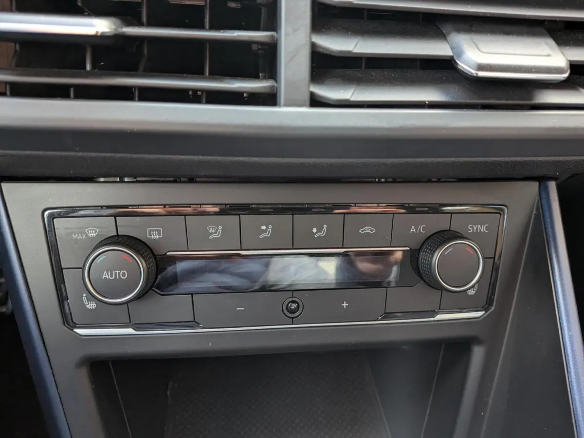 1.0 TSI Highline Business R