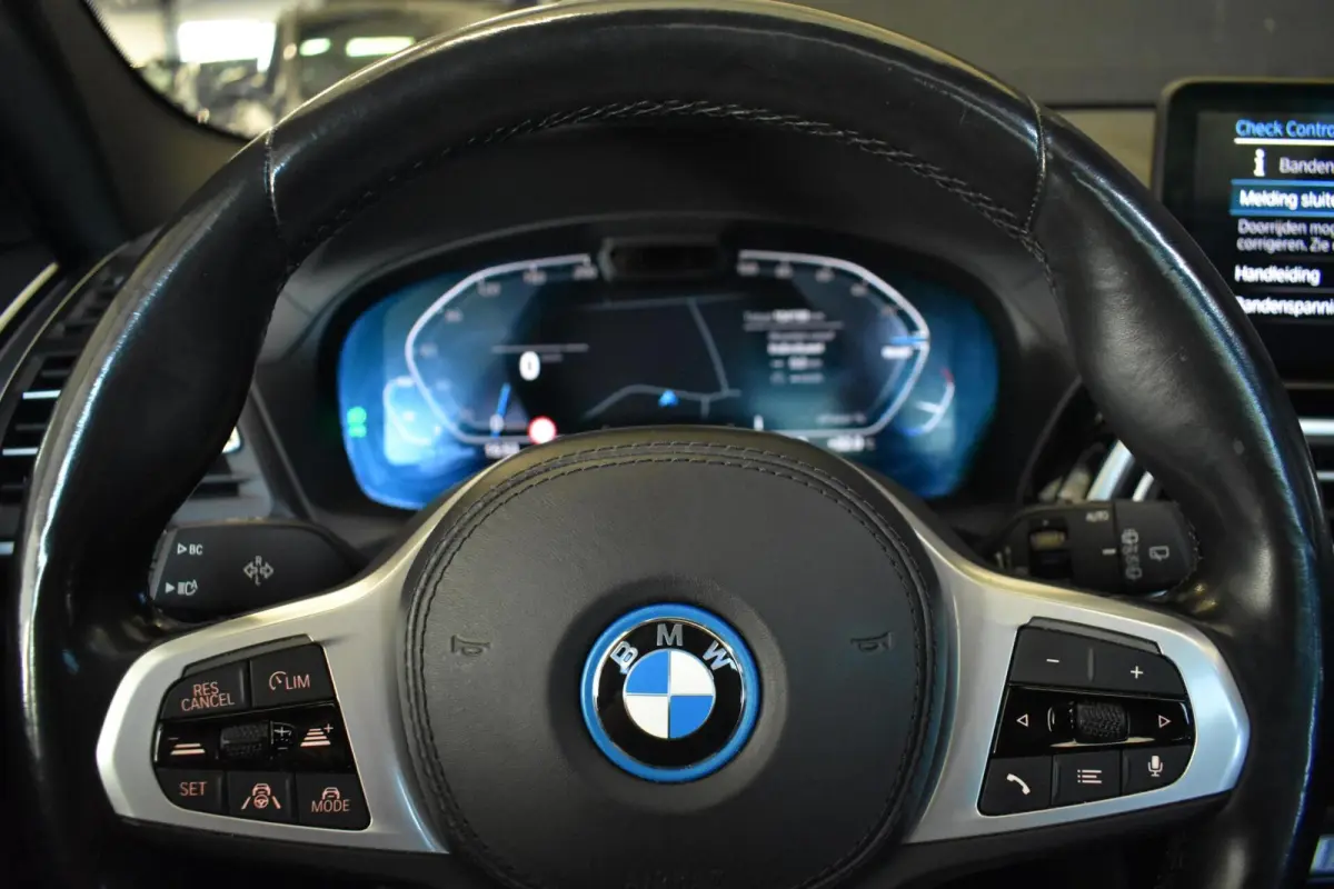 Executive 80 kWh | M Sport | Pano | Leder | 360 Camera |