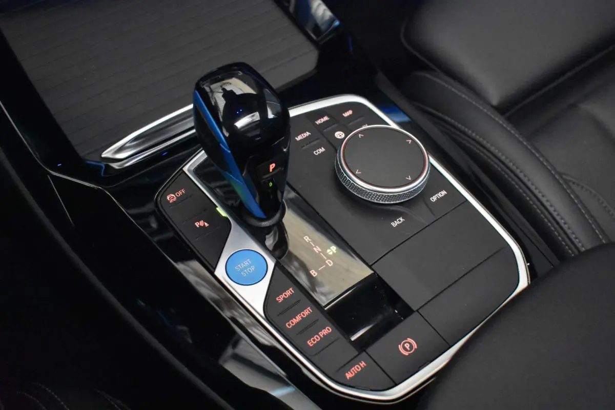 Executive 80 kWh | M Sport | Pano | Leder | 360 Camera |
