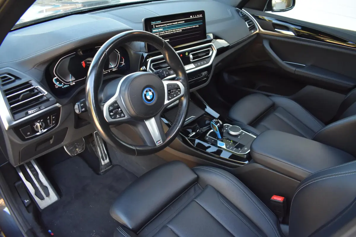 Executive 80 kWh | M Sport | Pano | Leder | 360 Camera |