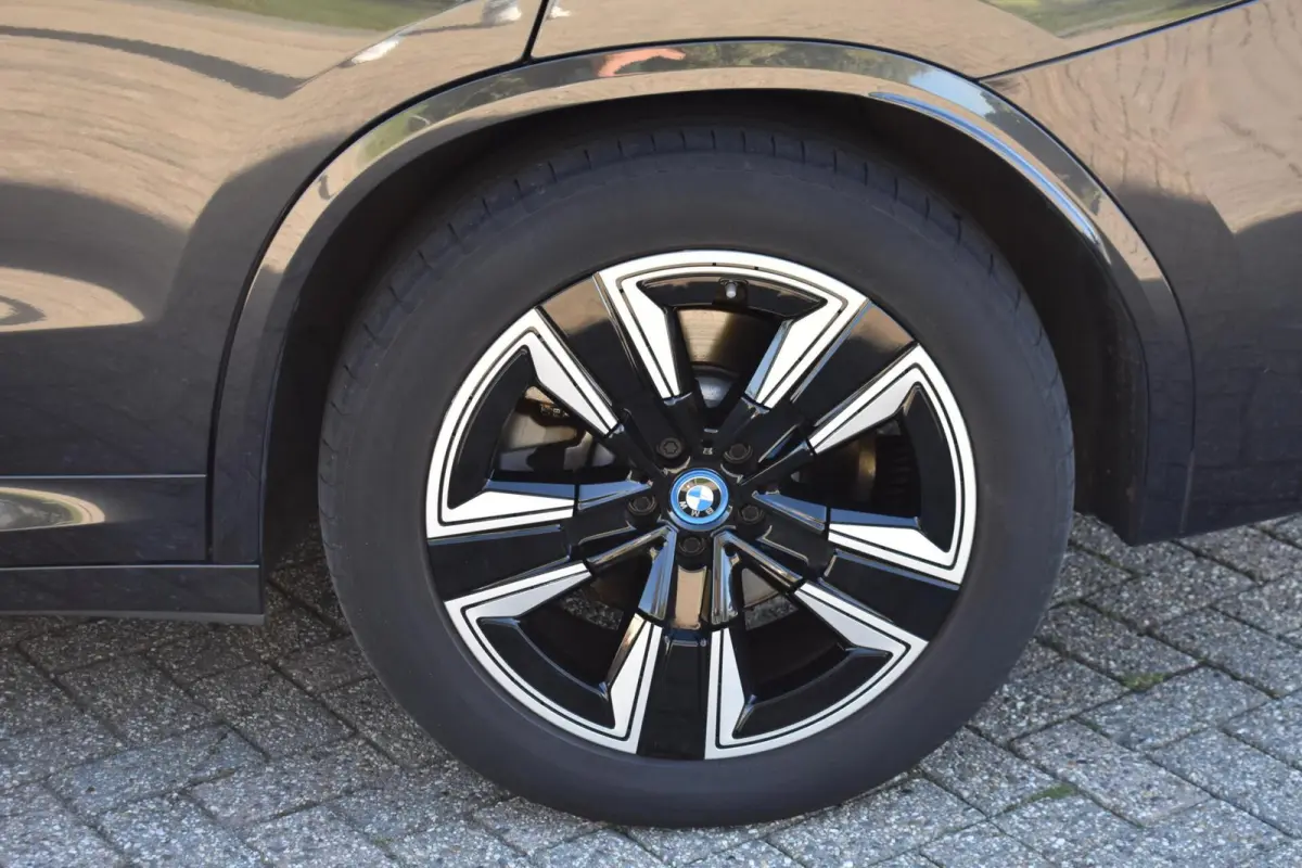 Executive 80 kWh | M Sport | Pano | Leder | 360 Camera |