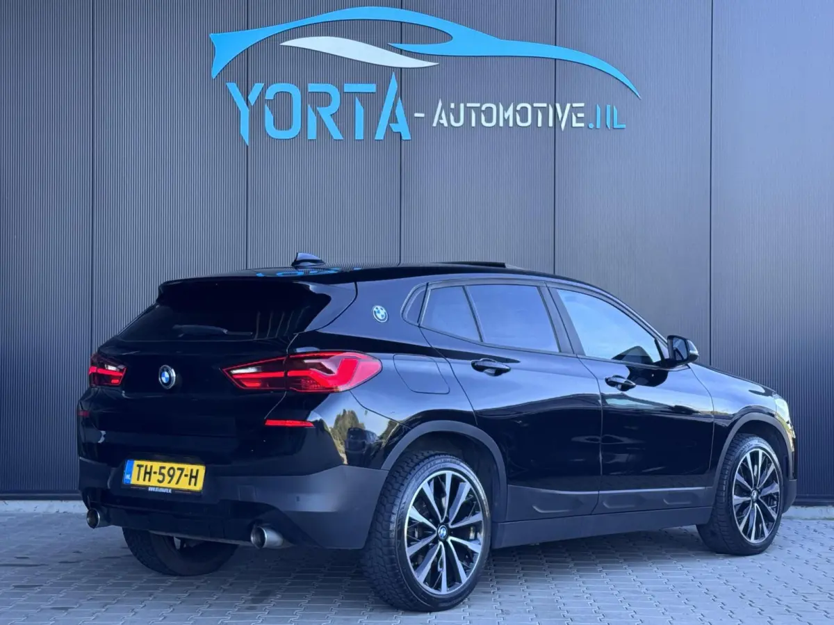 sDrive20i High Executive NL AUTO|PANO|HUD|AUTOMAAT|LED