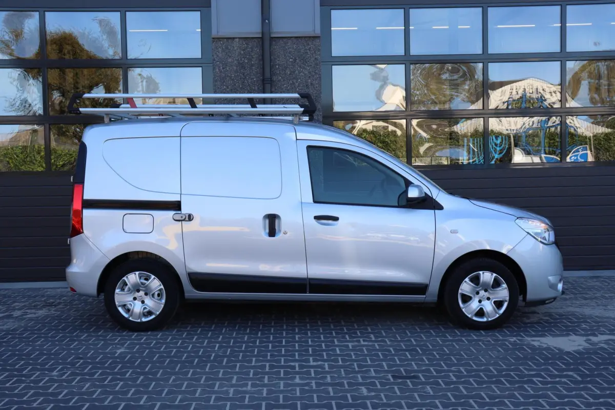 bestel 1.5 dCi l NAVI l IMPERIAAL l AIRCO l TREKHAAK