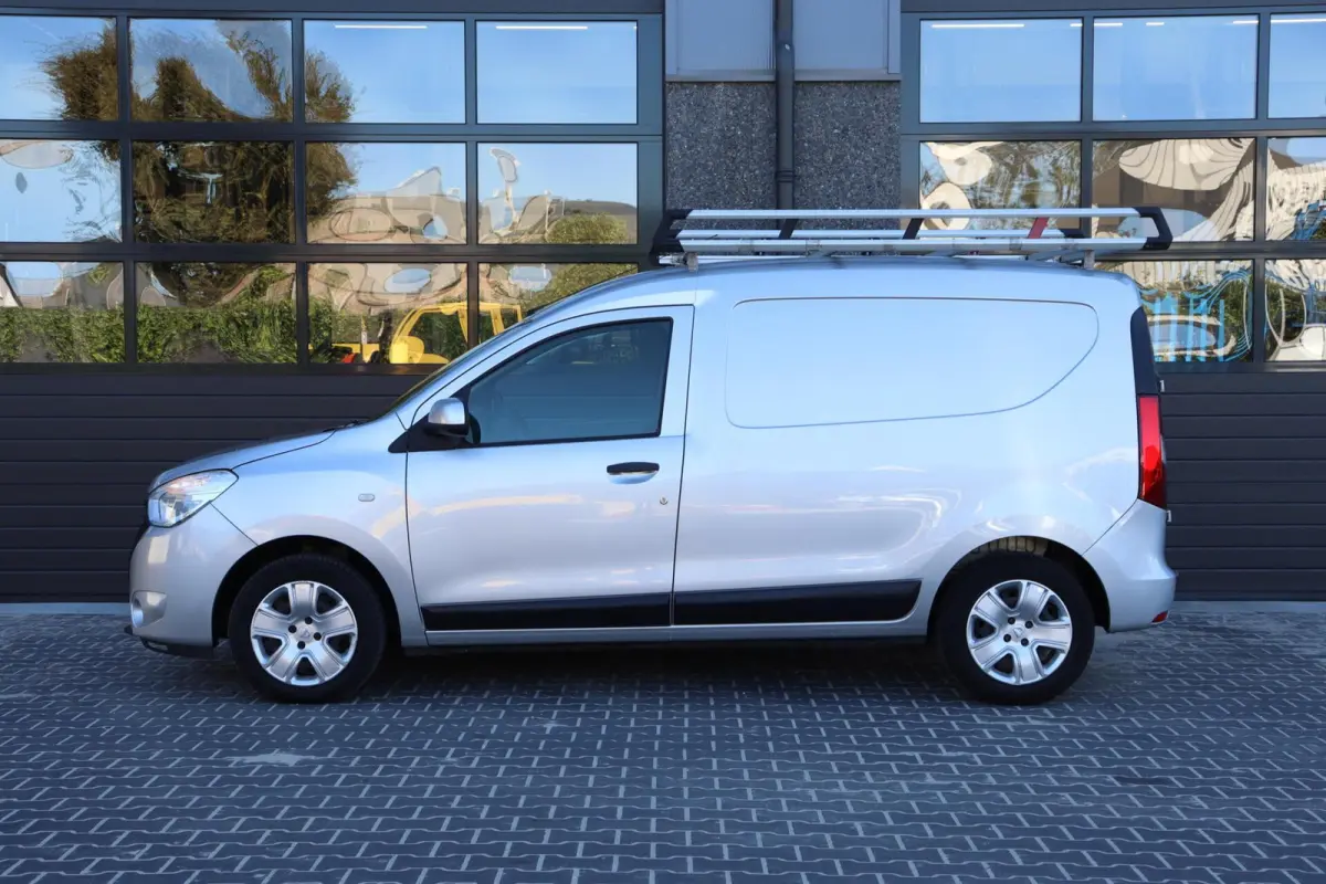 bestel 1.5 dCi l NAVI l IMPERIAAL l AIRCO l TREKHAAK