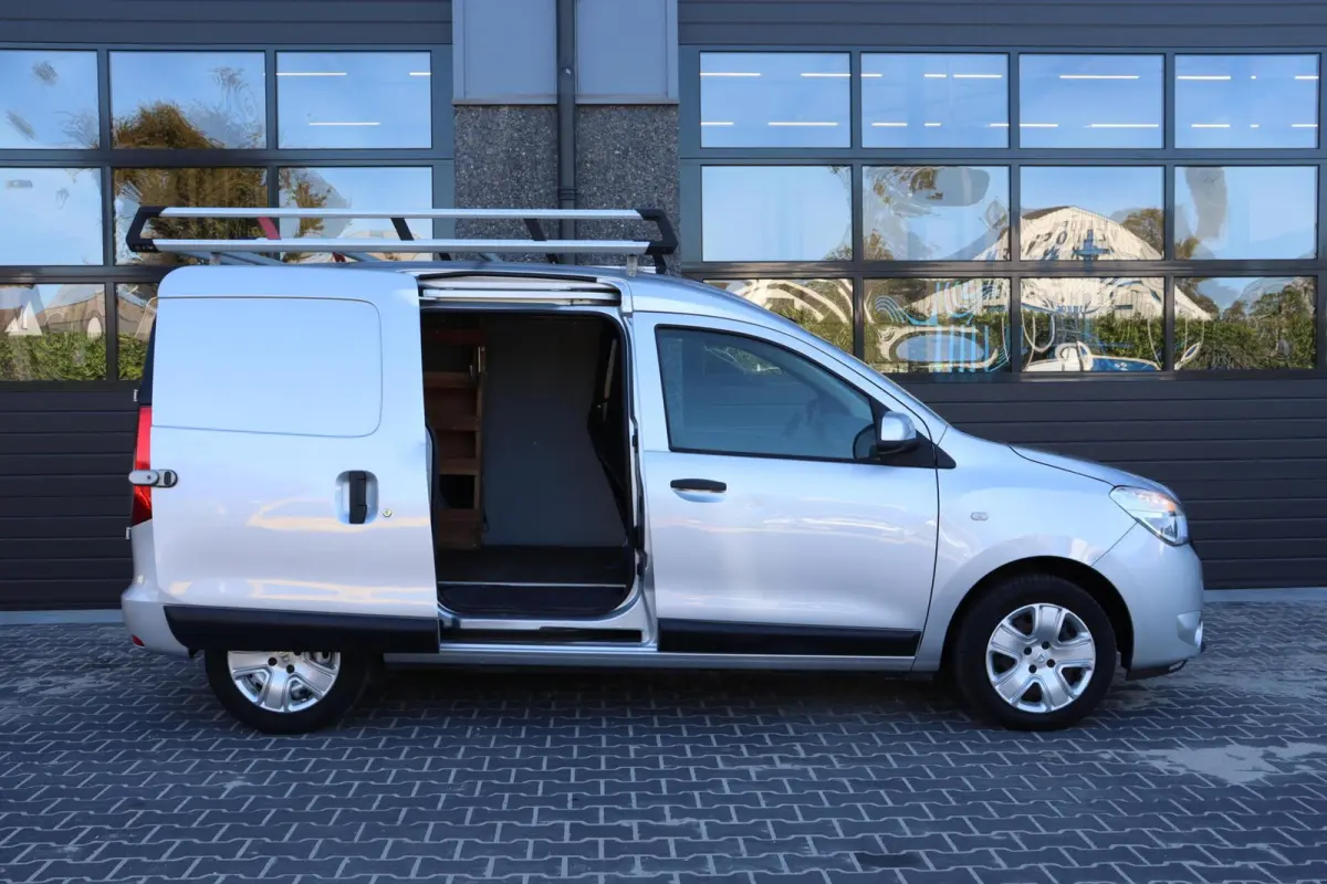 bestel 1.5 dCi l NAVI l IMPERIAAL l AIRCO l TREKHAAK
