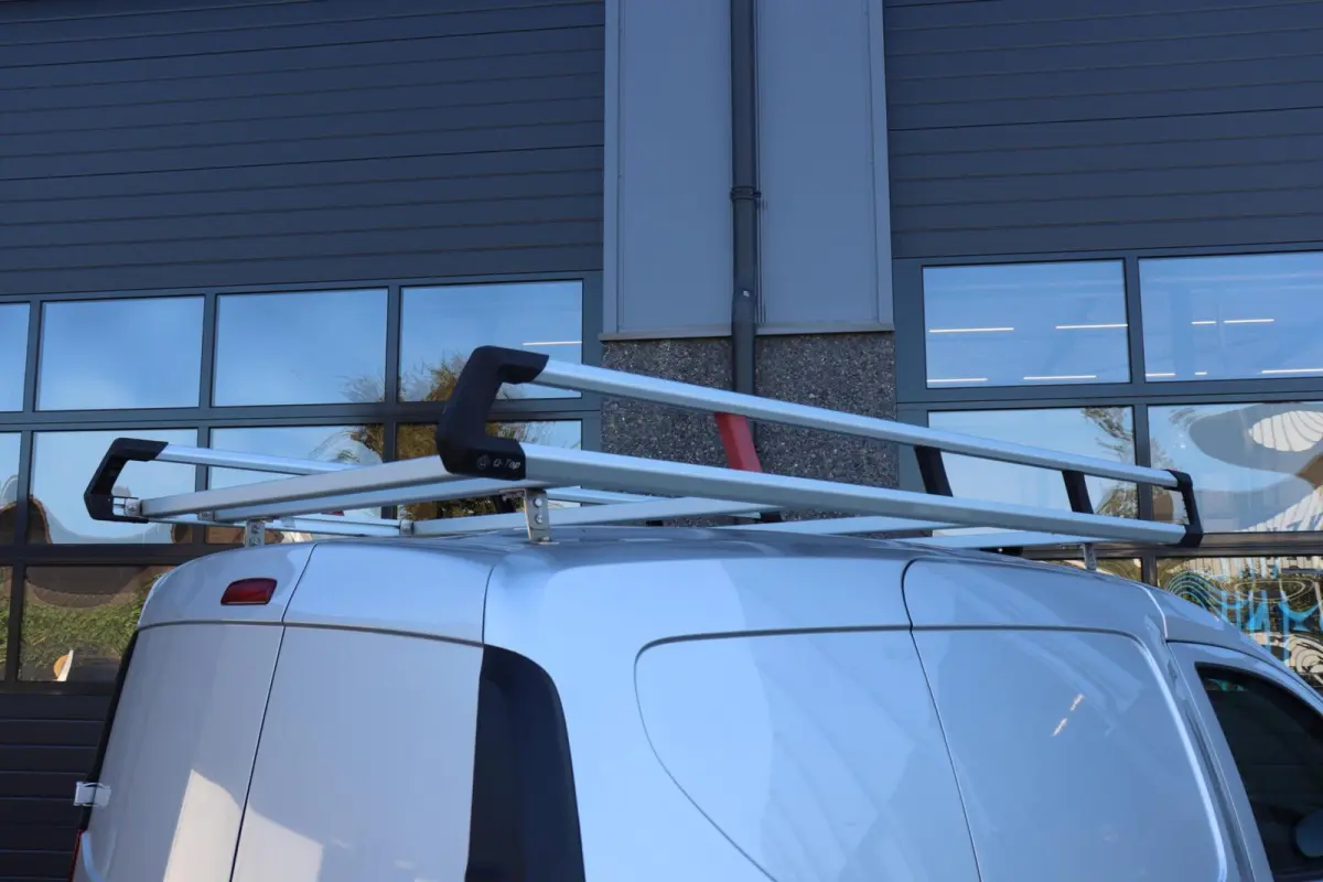 bestel 1.5 dCi l NAVI l IMPERIAAL l AIRCO l TREKHAAK