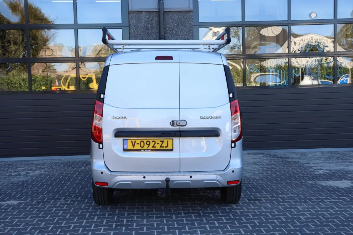 bestel 1.5 dCi l NAVI l IMPERIAAL l AIRCO l TREKHAAK