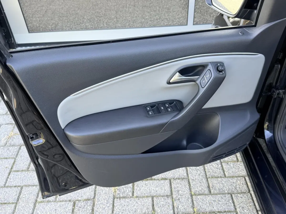 1.4 TSI BlueGT |LED|Adap Cruise|DAB|Navi|Clima|