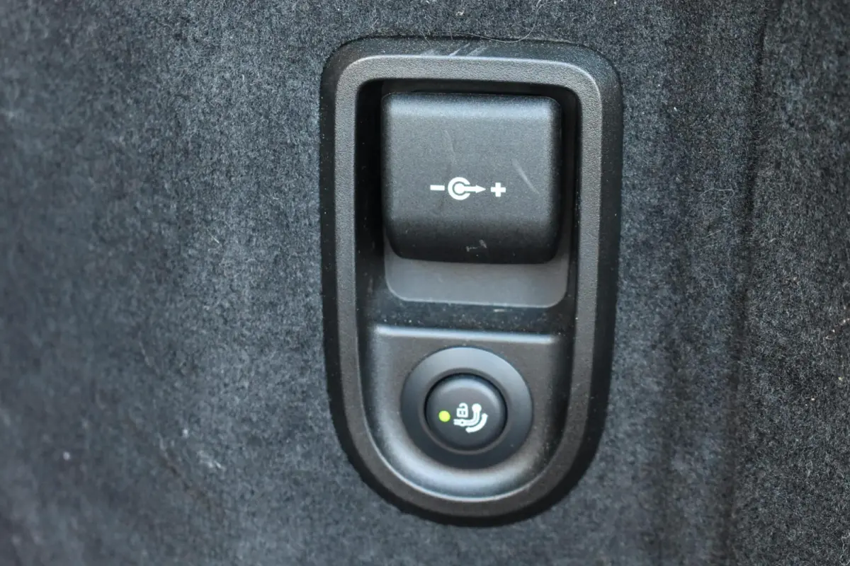 530e Business Edition Plus | Pano | Laser | Leder |