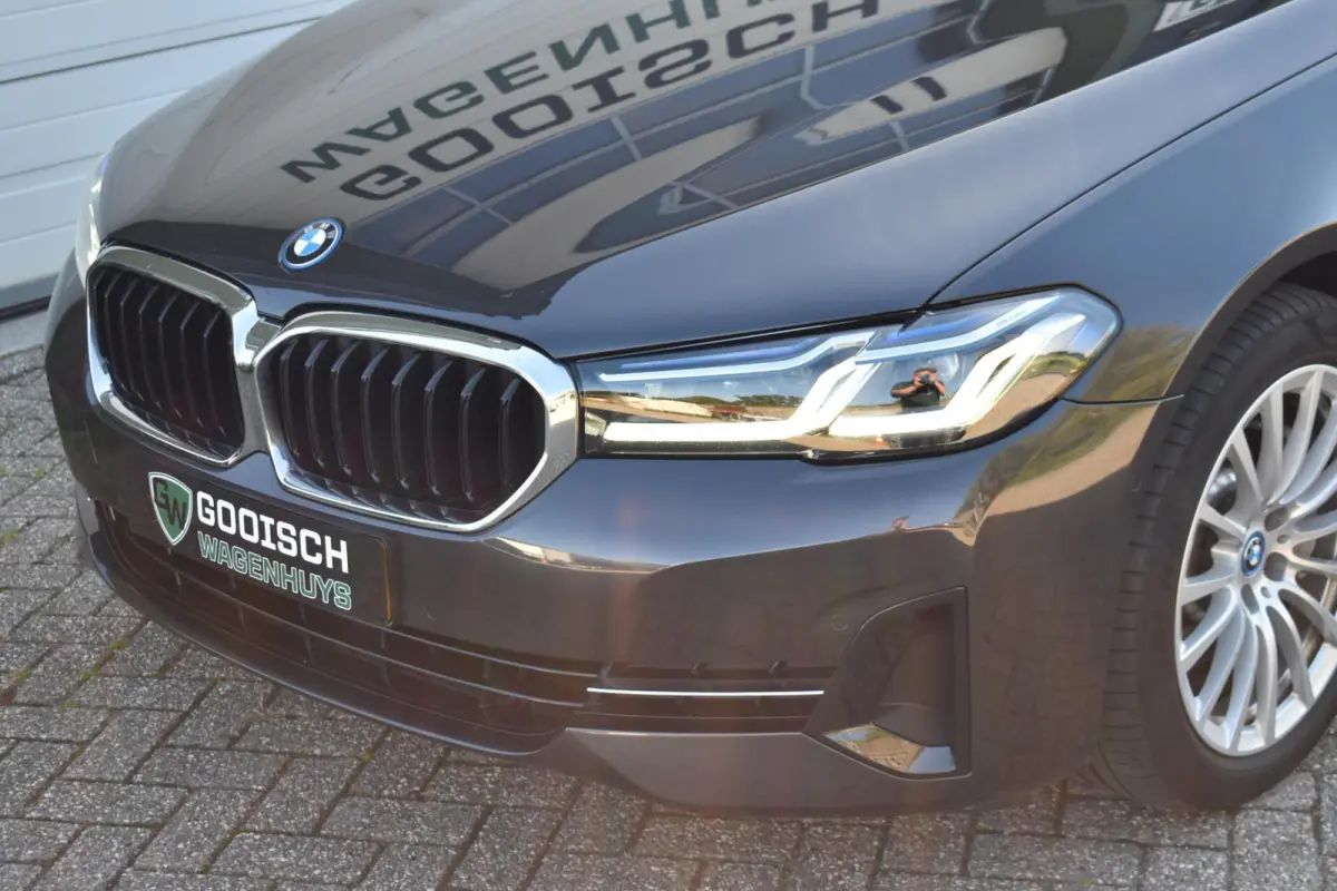 530e Business Edition Plus | Pano | Laser | Leder |