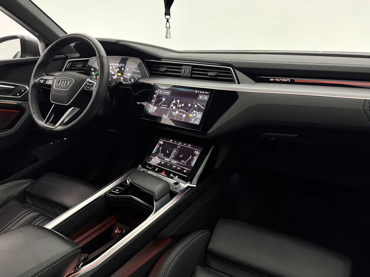 55 quattro S-Line 95 kWh | Snelladen | SOH 91% | Pano | Sfeer | Virtual | Memory | Camera | Cruise | Carplay | Trekhaak | NAP