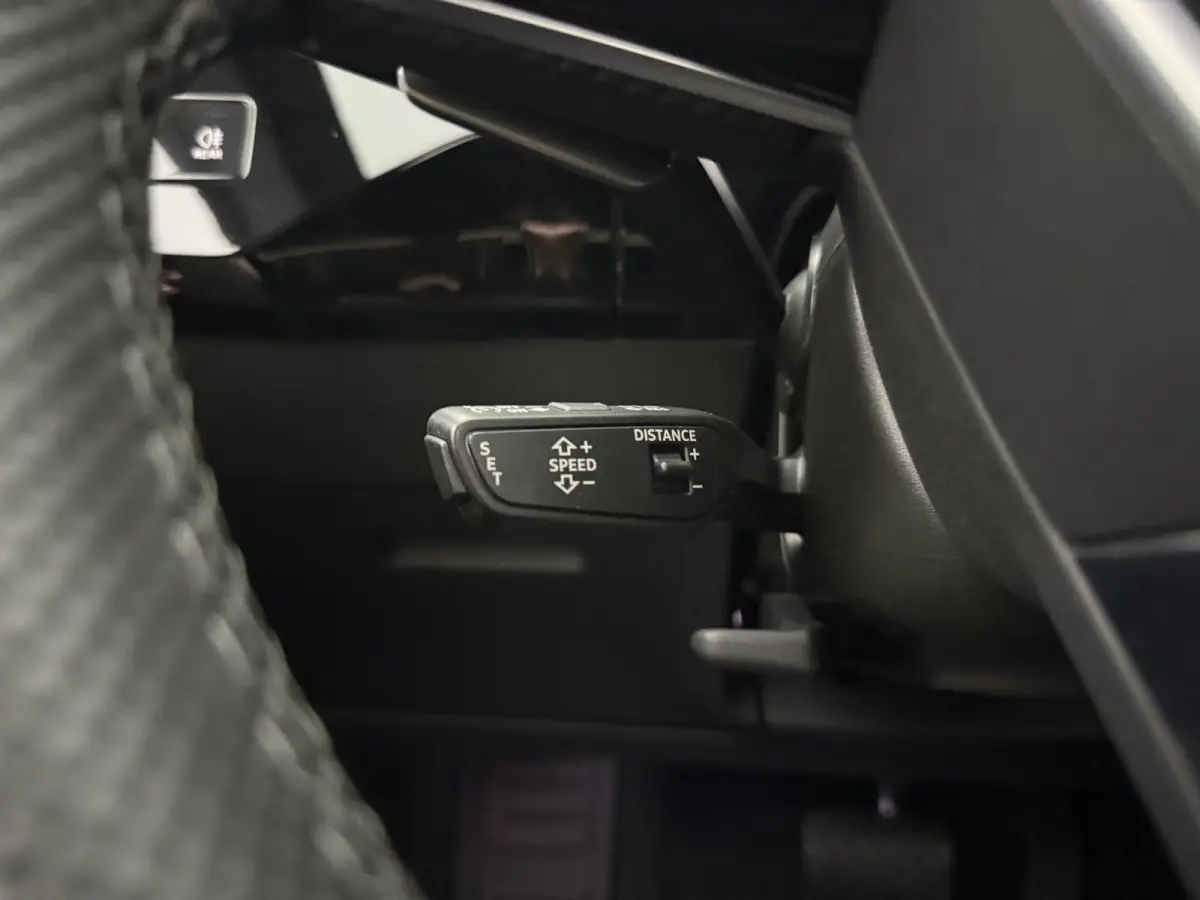 55 quattro S-Line 95 kWh | Snelladen | SOH 91% | Pano | Sfeer | Virtual | Memory | Camera | Cruise | Carplay | Trekhaak | NAP