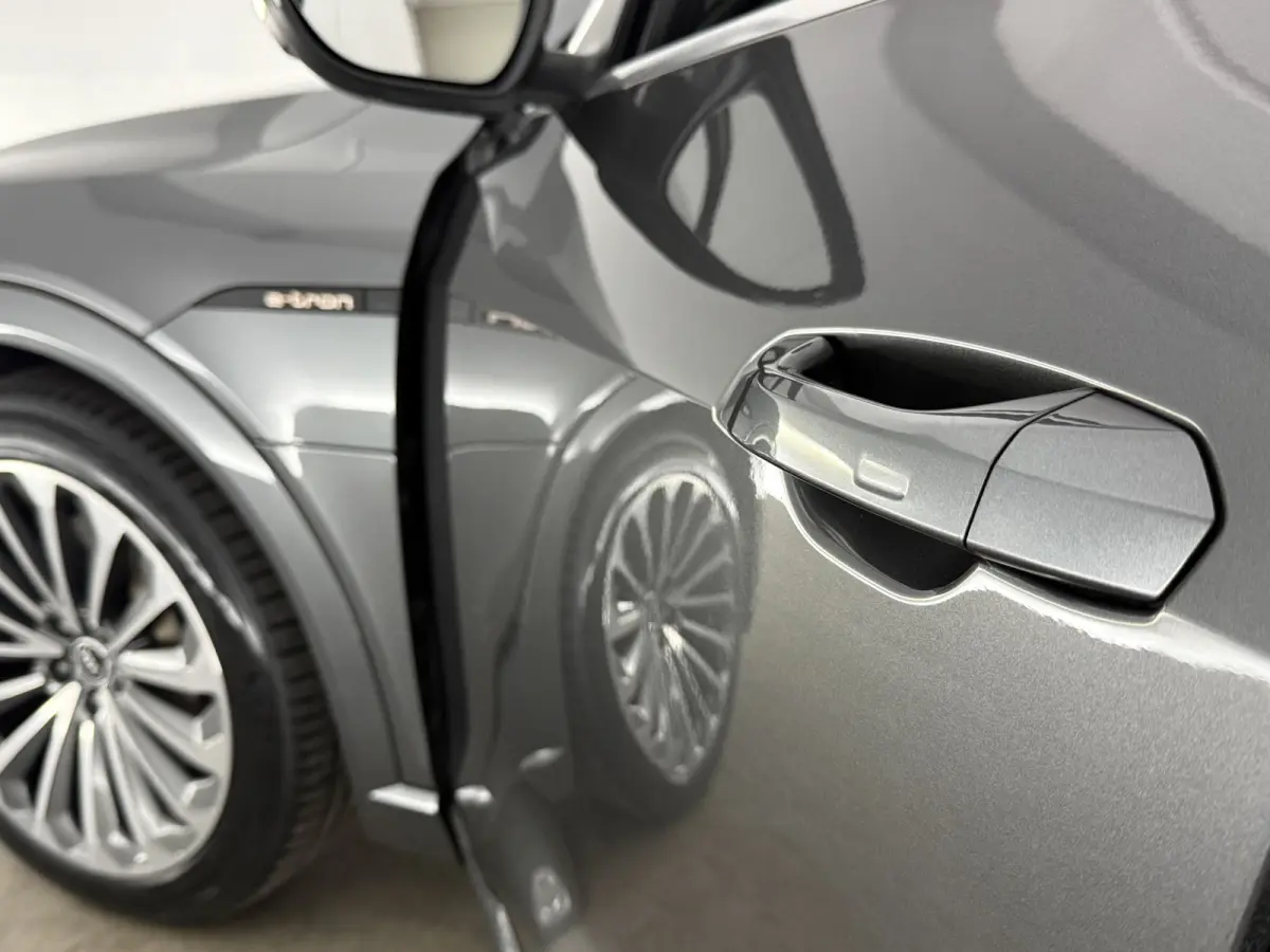 55 quattro S-Line 95 kWh | Snelladen | SOH 91% | Pano | Sfeer | Virtual | Memory | Camera | Cruise | Carplay | Trekhaak | NAP