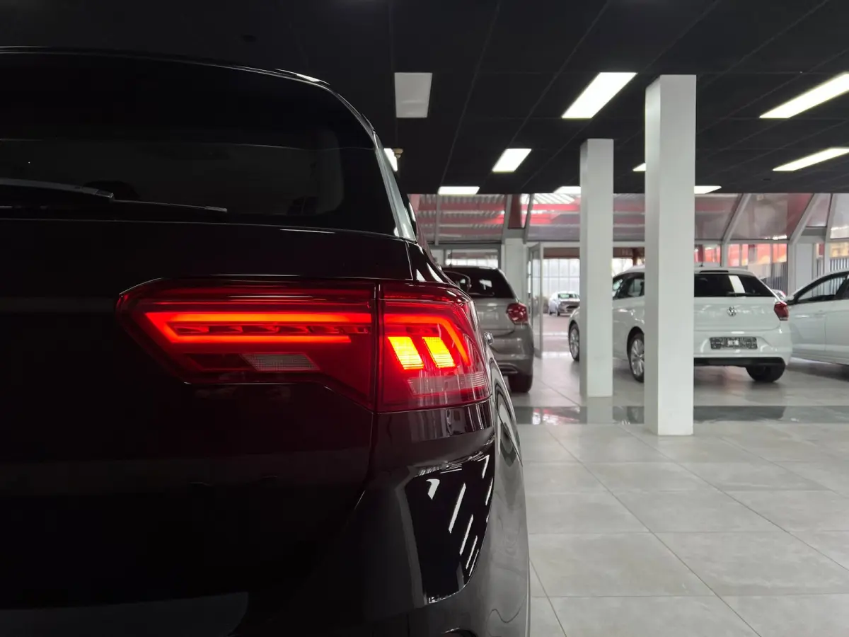 1.0 TSI | Stoelverw. | Clima | Carplay |