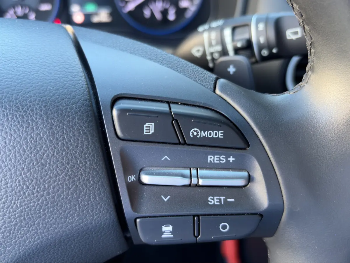 1.6 GDI HEV 141pk Fashion | Premium Audio | Trekhaak | Side Steps | Schuifdak | Climate controle | Dodehoek detectie | Head-up display | Navigatie | Keyless entry | Adaptive cruise controle