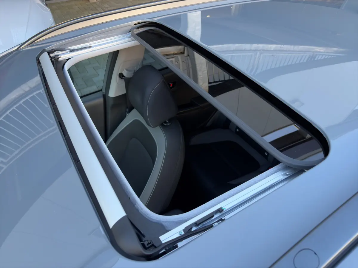 1.6 GDI HEV 141pk Fashion | Premium Audio | Trekhaak | Side Steps | Schuifdak | Climate controle | Dodehoek detectie | Head-up display | Navigatie | Keyless entry | Adaptive cruise controle