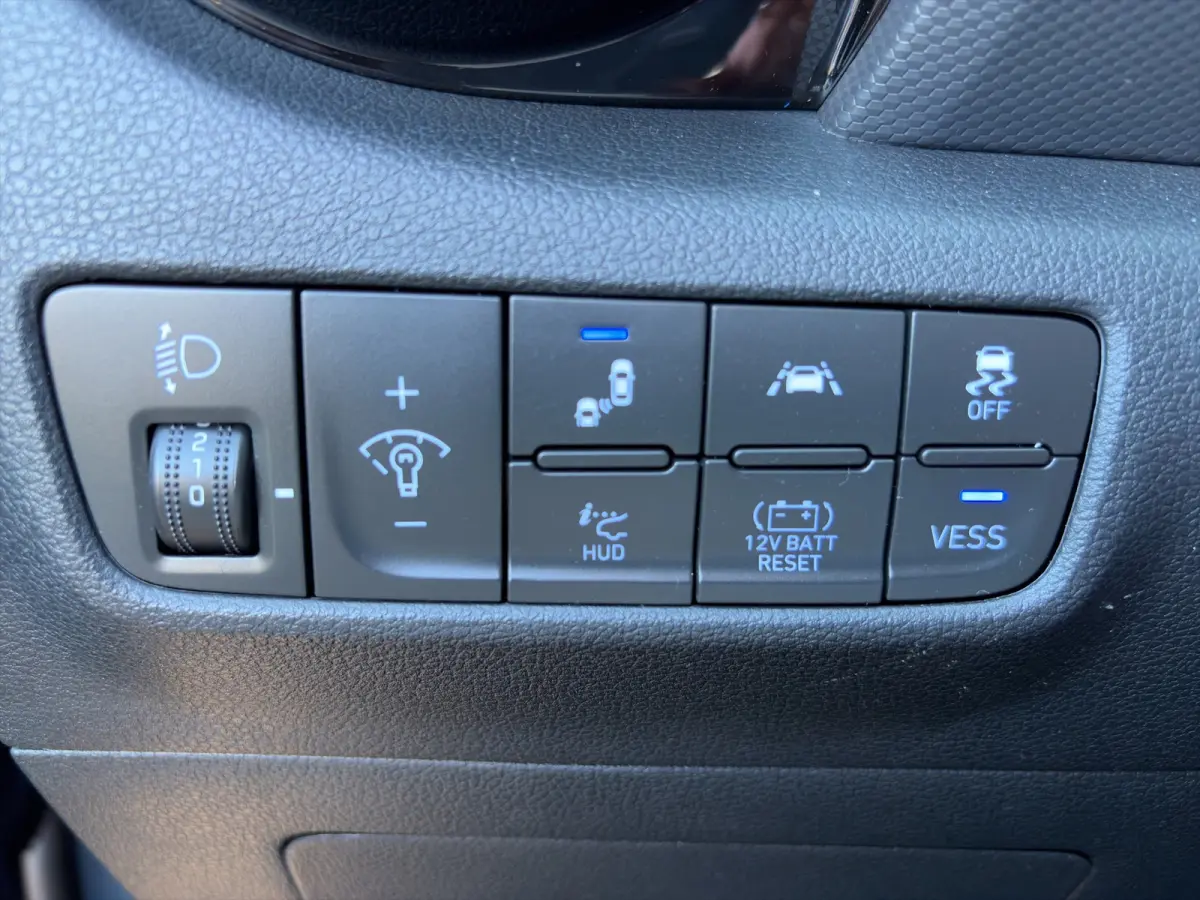 1.6 GDI HEV 141pk Fashion | Premium Audio | Trekhaak | Side Steps | Schuifdak | Climate controle | Dodehoek detectie | Head-up display | Navigatie | Keyless entry | Adaptive cruise controle