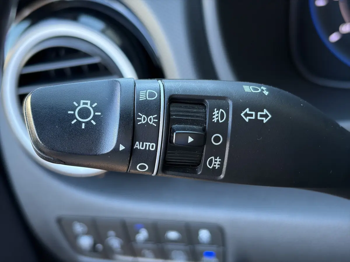 1.6 GDI HEV 141pk Fashion | Premium Audio | Trekhaak | Side Steps | Schuifdak | Climate controle | Dodehoek detectie | Head-up display | Navigatie | Keyless entry | Adaptive cruise controle