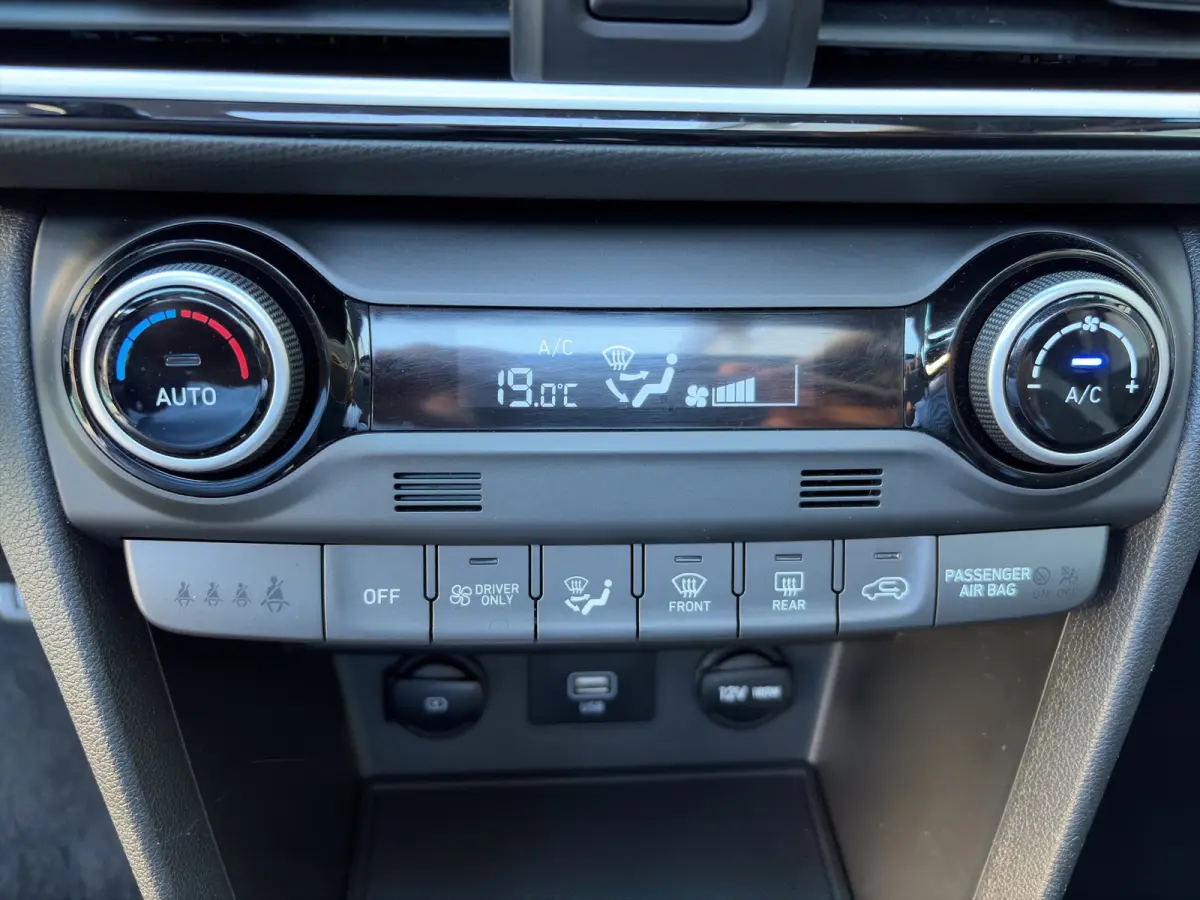 1.6 GDI HEV 141pk Fashion | Premium Audio | Trekhaak | Side Steps | Schuifdak | Climate controle | Dodehoek detectie | Head-up display | Navigatie | Keyless entry | Adaptive cruise controle