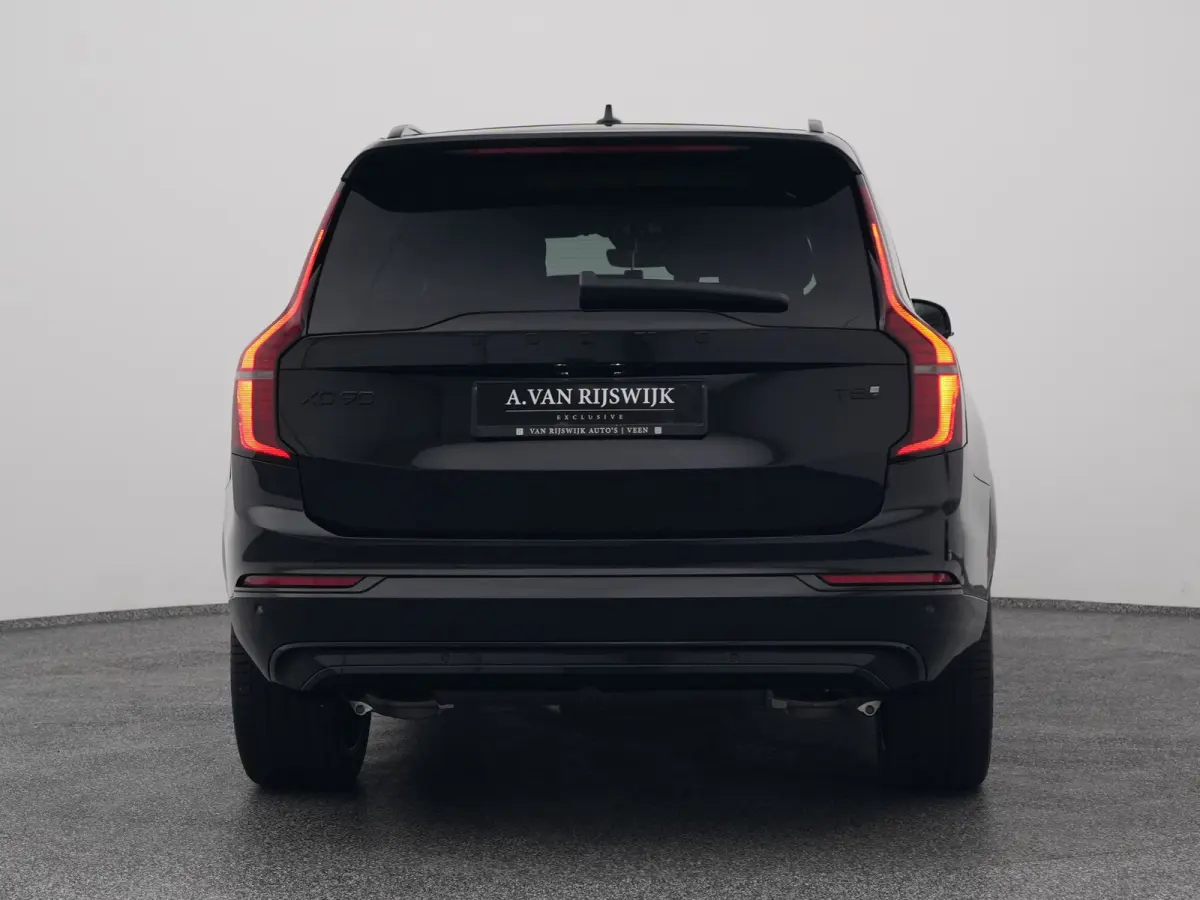 2.0 T8 Plug-in hybrid AWD Ultra Black Edition 7-Pers. | PANO | 360° | B&W | LUCHTVERING | STOELMASSAGE | STOELVENT. | STOEL- EN STUURVERW. | TREKHAAK