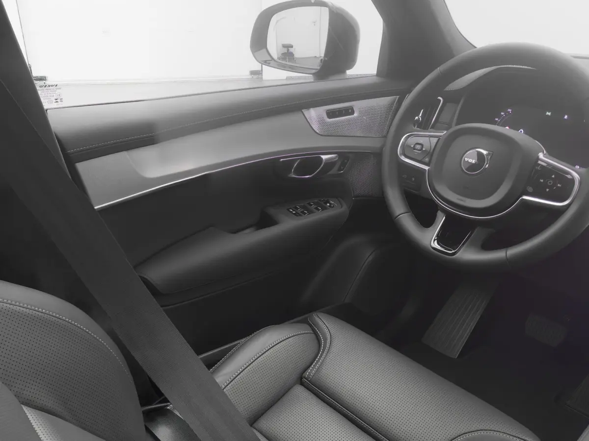 2.0 T8 Plug-in hybrid AWD Ultra Black Edition 7-Pers. | PANO | 360° | B&W | LUCHTVERING | STOELMASSAGE | STOELVENT. | STOEL- EN STUURVERW. | TREKHAAK