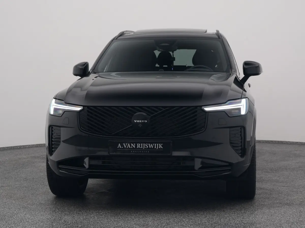 2.0 T8 Plug-in hybrid AWD Ultra Black Edition 7-Pers. | PANO | 360° | B&W | LUCHTVERING | STOELMASSAGE | STOELVENT. | STOEL- EN STUURVERW. | TREKHAAK