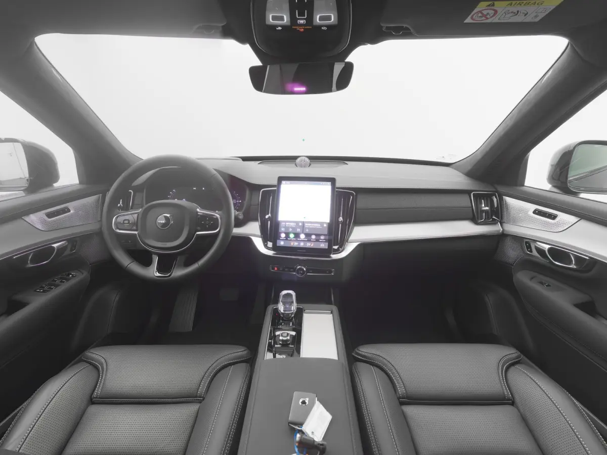 2.0 T8 Plug-in hybrid AWD Ultra Black Edition 7-Pers. | PANO | 360° | B&W | LUCHTVERING | STOELMASSAGE | STOELVENT. | STOEL- EN STUURVERW. | TREKHAAK