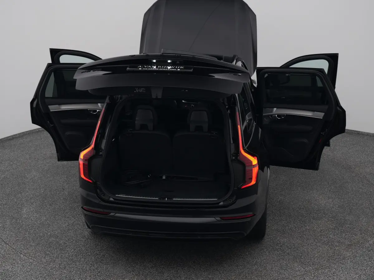 2.0 T8 Plug-in hybrid AWD Ultra Black Edition 7-Pers. | PANO | 360° | B&W | LUCHTVERING | STOELMASSAGE | STOELVENT. | STOEL- EN STUURVERW. | TREKHAAK