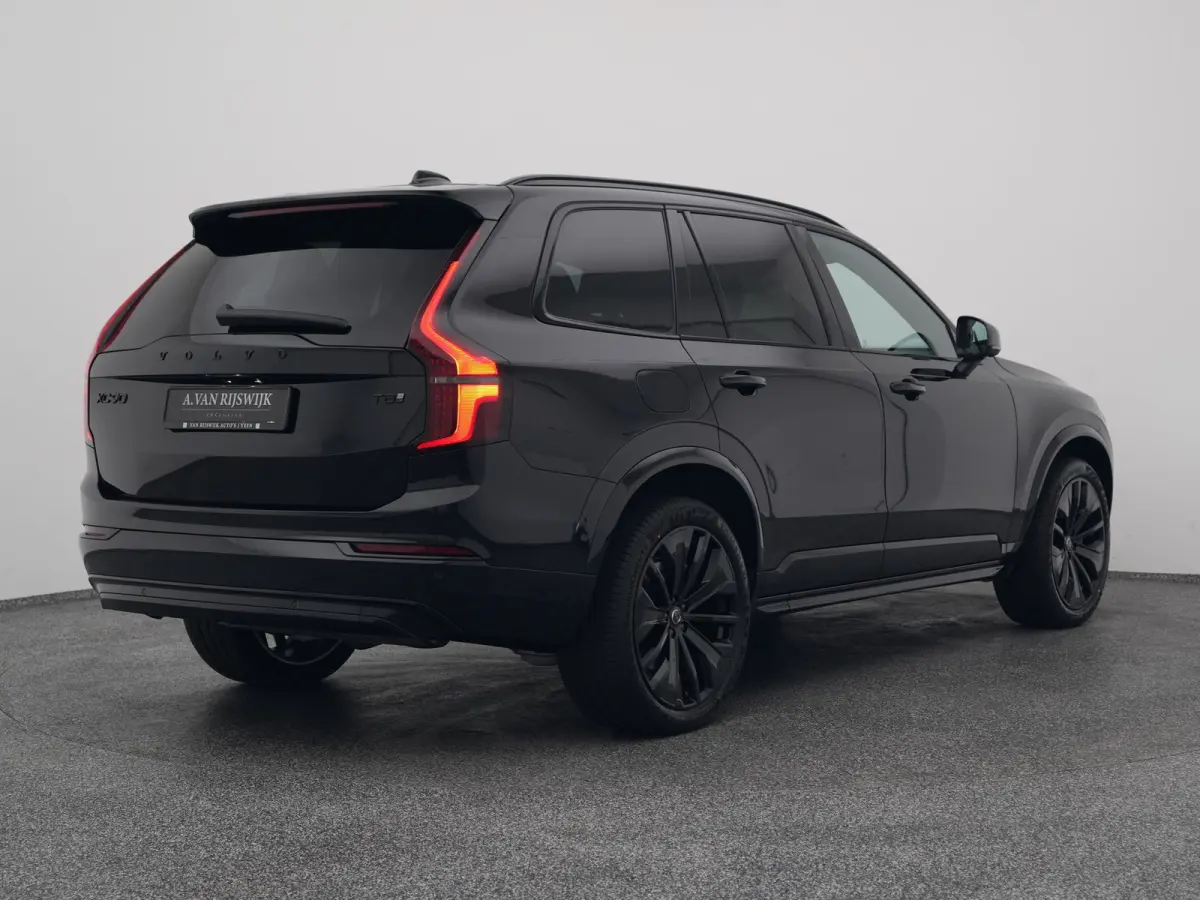 2.0 T8 Plug-in hybrid AWD Ultra Black Edition 7-Pers. | PANO | 360° | B&W | LUCHTVERING | STOELMASSAGE | STOELVENT. | STOEL- EN STUURVERW. | TREKHAAK