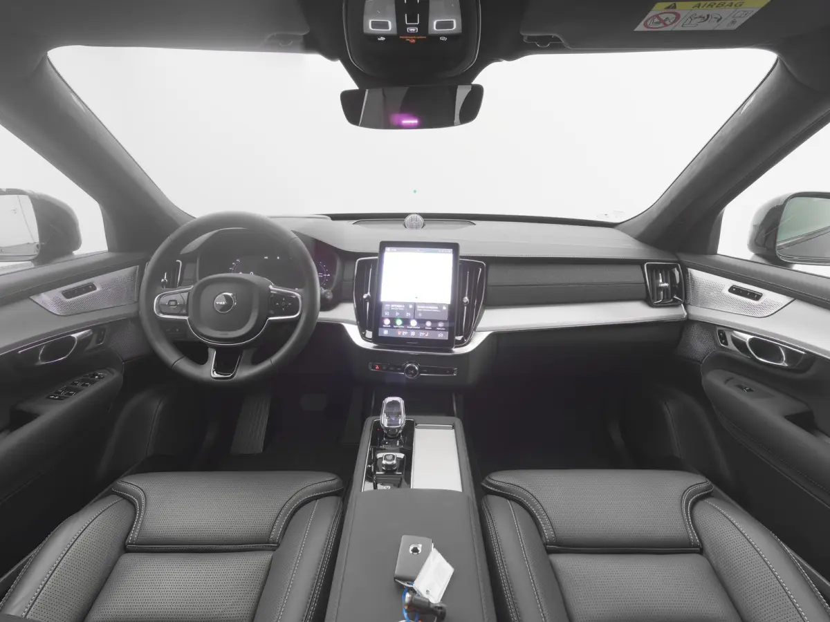 2.0 T8 Plug-in hybrid AWD Ultra Black Edition 7-Pers. | PANO | 360° | B&W | LUCHTVERING | STOELMASSAGE | STOELVENT. | STOEL- EN STUURVERW. | TREKHAAK