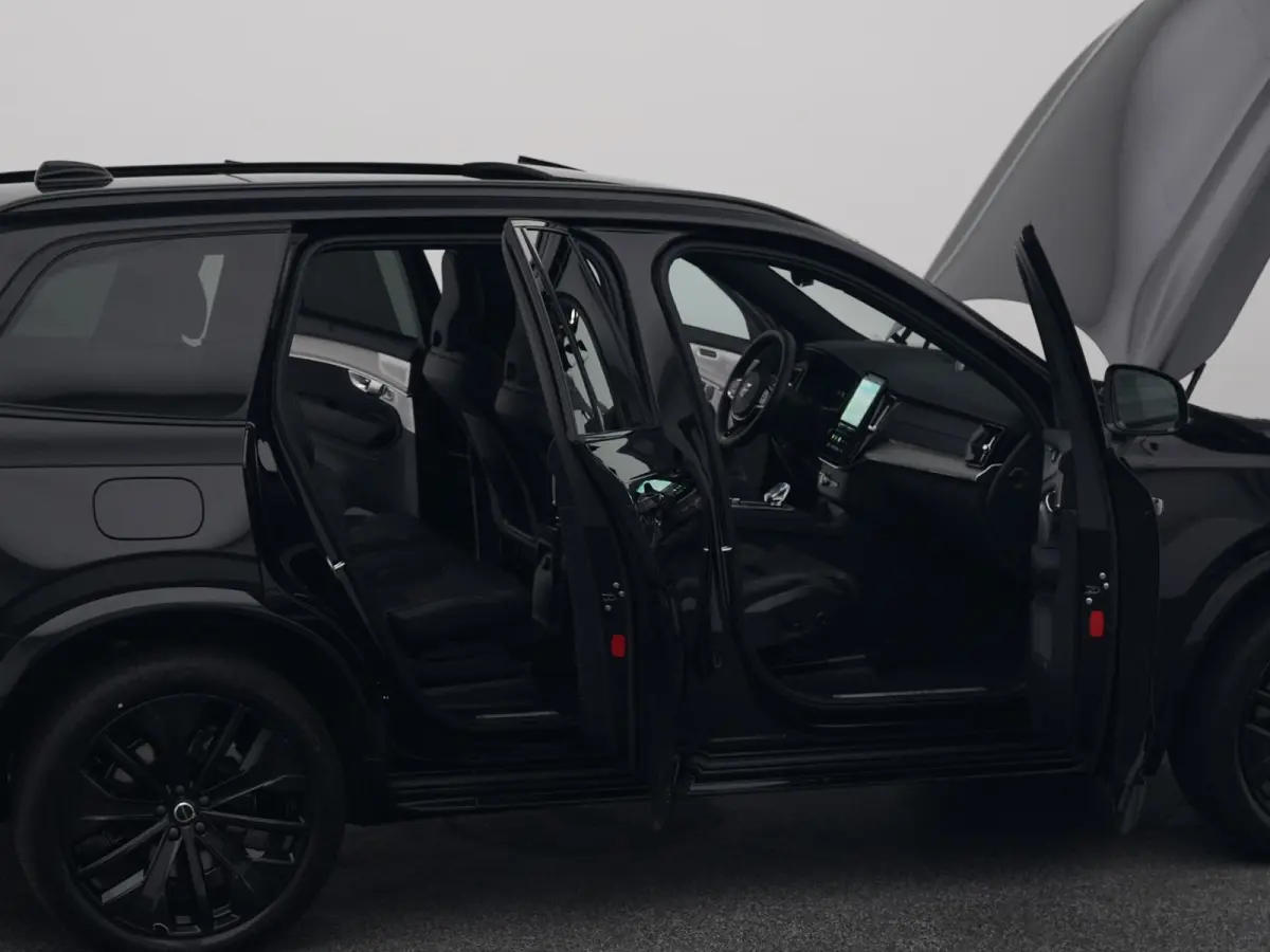 2.0 T8 Plug-in hybrid AWD Ultra Black Edition 7-Pers. | PANO | 360° | B&W | LUCHTVERING | STOELMASSAGE | STOELVENT. | STOEL- EN STUURVERW. | TREKHAAK