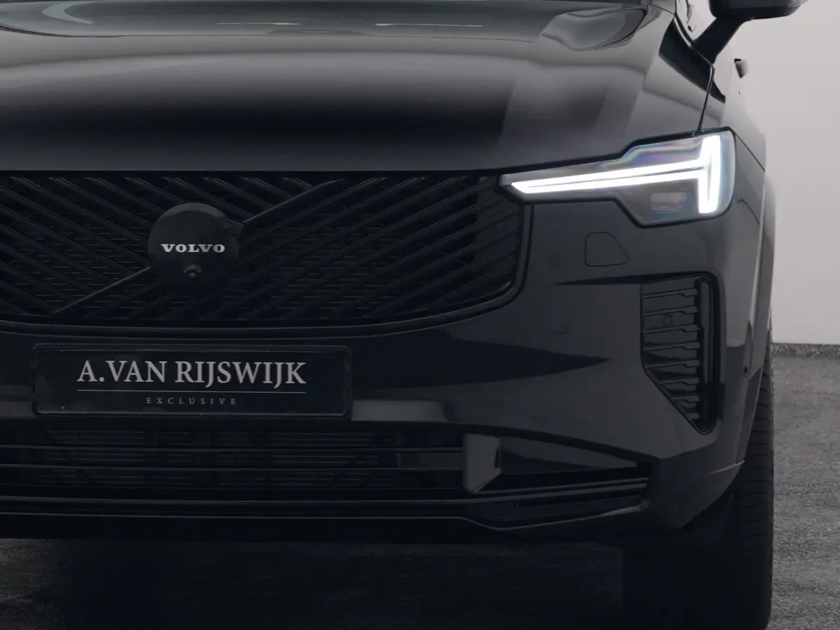 2.0 T8 Plug-in hybrid AWD Ultra Black Edition 7-Pers. | PANO | 360° | B&W | LUCHTVERING | STOELMASSAGE | STOELVENT. | STOEL- EN STUURVERW. | TREKHAAK