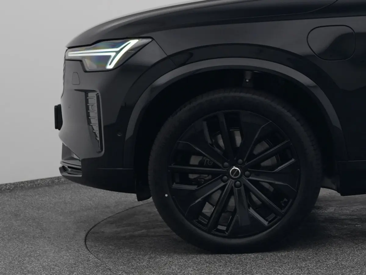 2.0 T8 Plug-in hybrid AWD Ultra Black Edition 7-Pers. | PANO | 360° | B&W | LUCHTVERING | STOELMASSAGE | STOELVENT. | STOEL- EN STUURVERW. | TREKHAAK