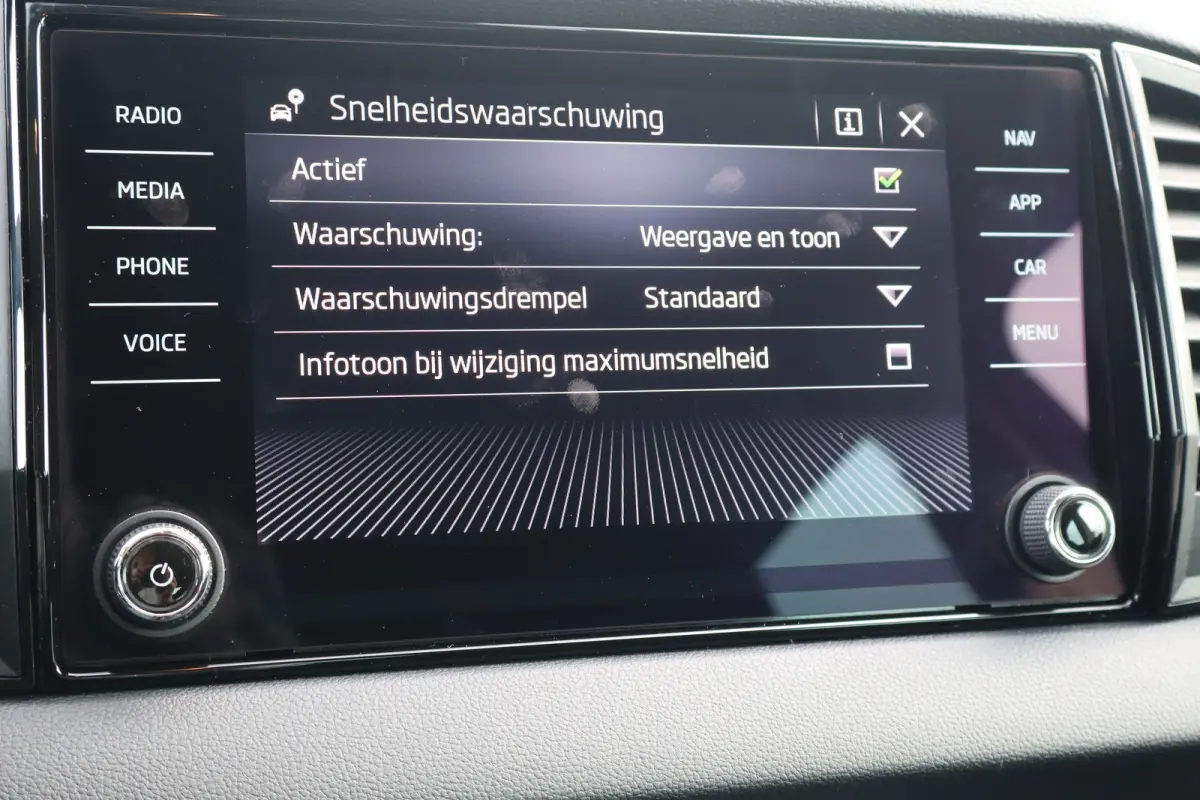 1.5 TSI ACT Business Edition 150PK TREKHAAK | Achteruitrijcamera | Apple Carplay/Android Auto|telefoonintegratie premium | Keyless entry/start