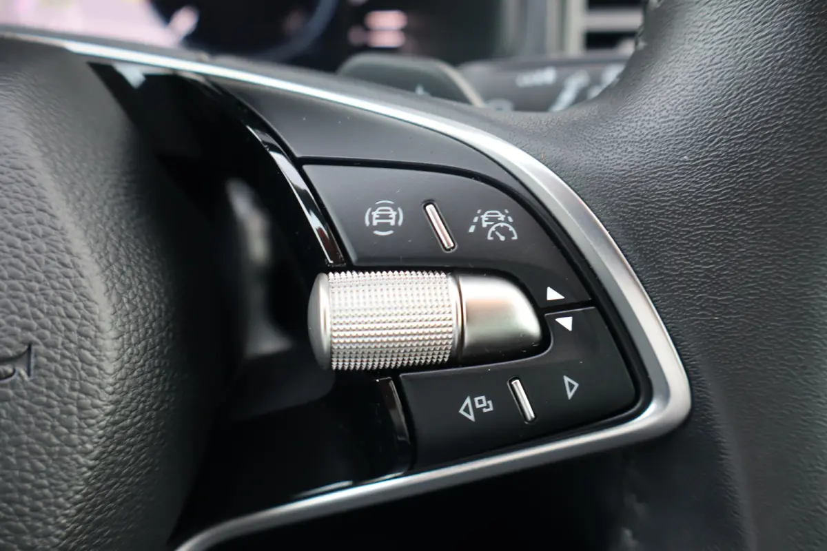1.5 TSI ACT Business Edition 150PK TREKHAAK | Achteruitrijcamera | Apple Carplay/Android Auto|telefoonintegratie premium | Keyless entry/start