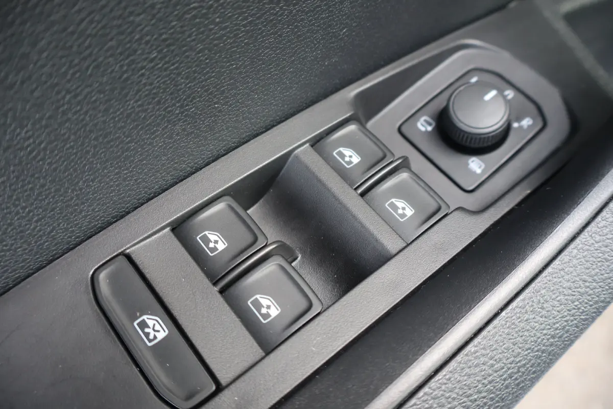 1.5 TSI ACT Business Edition 150PK TREKHAAK | Achteruitrijcamera | Apple Carplay/Android Auto|telefoonintegratie premium | Keyless entry/start