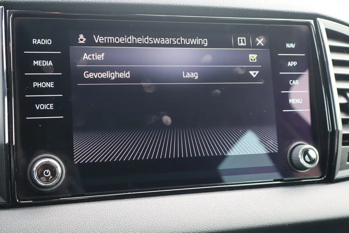1.5 TSI ACT Business Edition 150PK TREKHAAK | Achteruitrijcamera | Apple Carplay/Android Auto|telefoonintegratie premium | Keyless entry/start