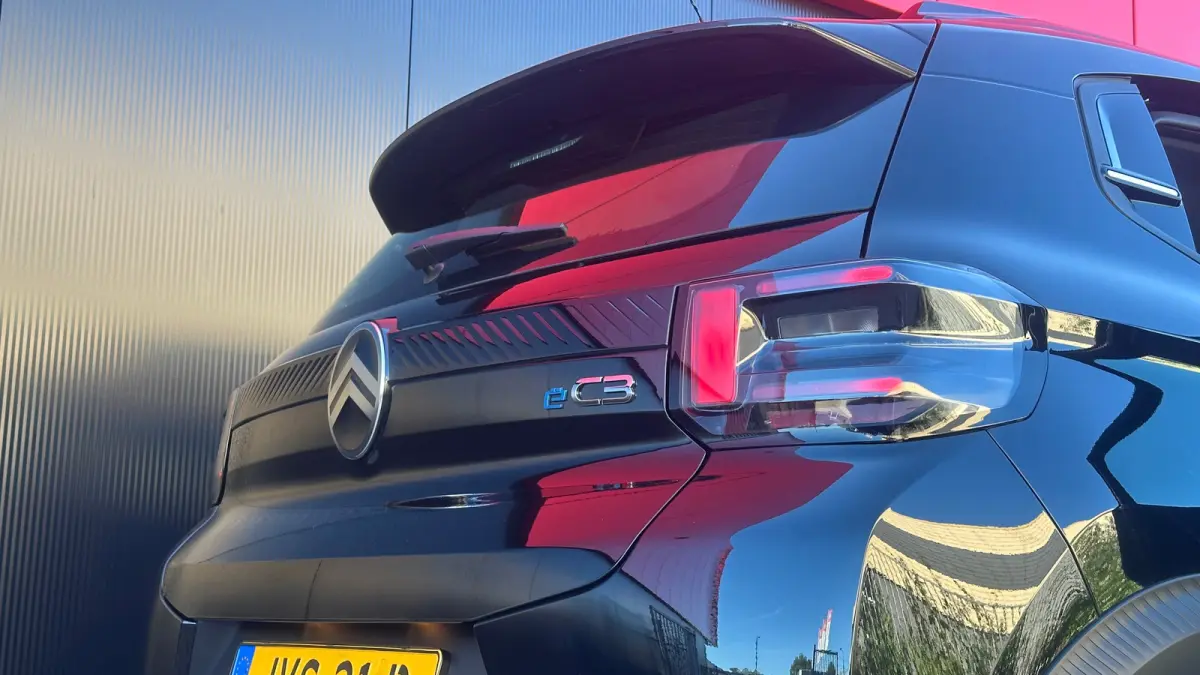 Business 113pk Comfort Range 44 kWh | Apple Carplay / Android Auto | Navigatie | Cruise Control | Parkeersensoren Achter | Lane Assist | Verkeersborden Herkenning | Anti Blokkeer Systeem | A