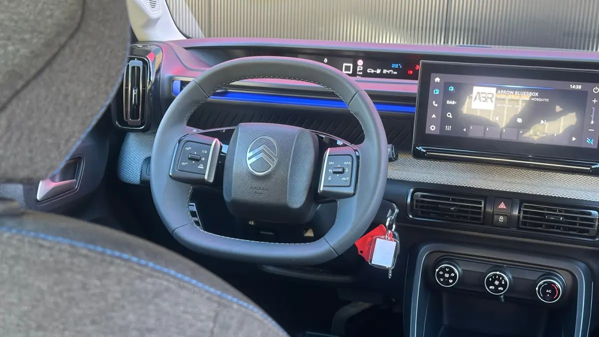 Business 113pk Comfort Range 44 kWh | Apple Carplay / Android Auto | Navigatie | Cruise Control | Parkeersensoren Achter | Lane Assist | Verkeersborden Herkenning | Anti Blokkeer Systeem | A