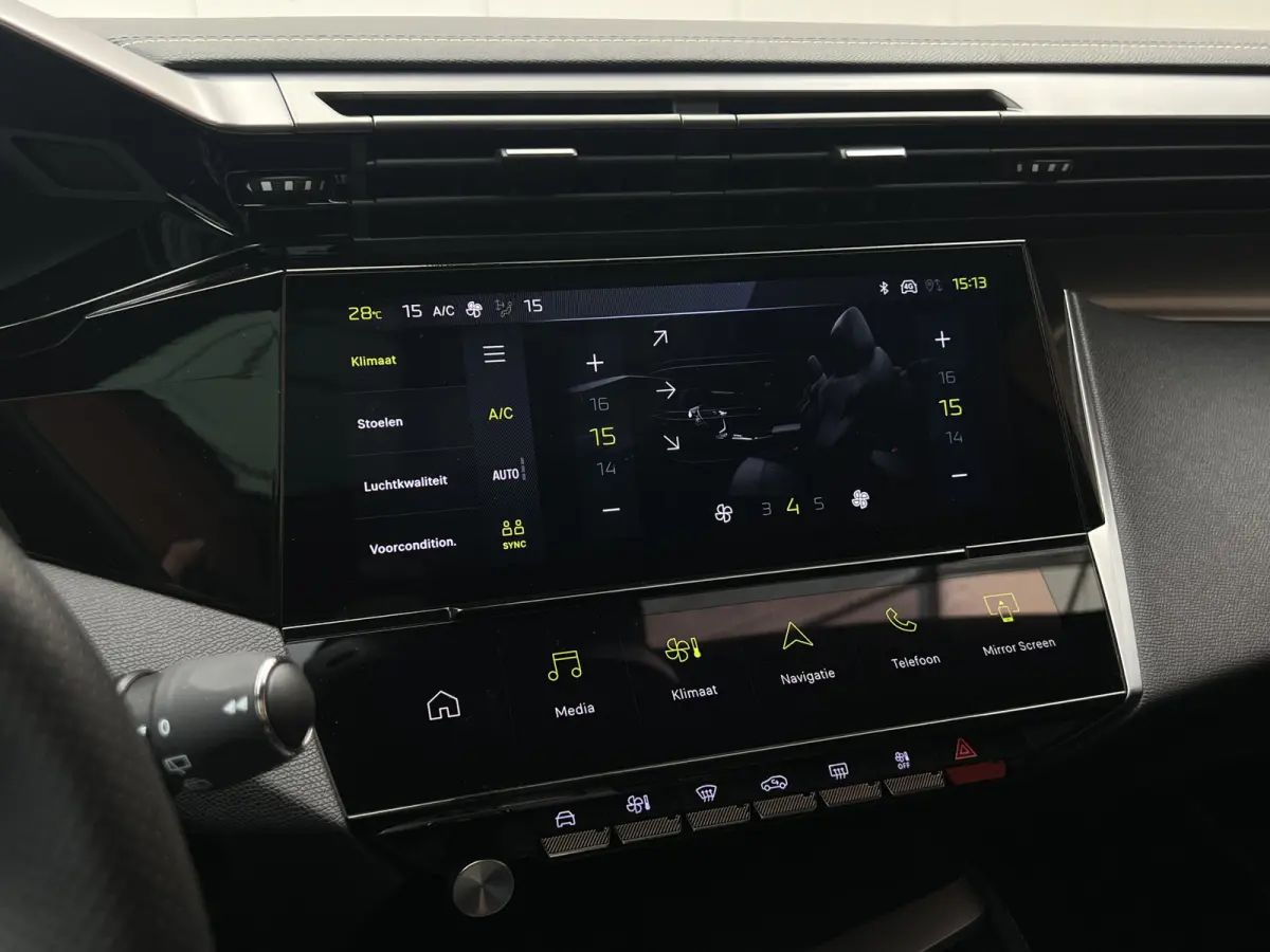Plug-in Hybrid 225 GT | Automaat | Panoramadak | AGR Comfort Stoelen | Zeer luxe!