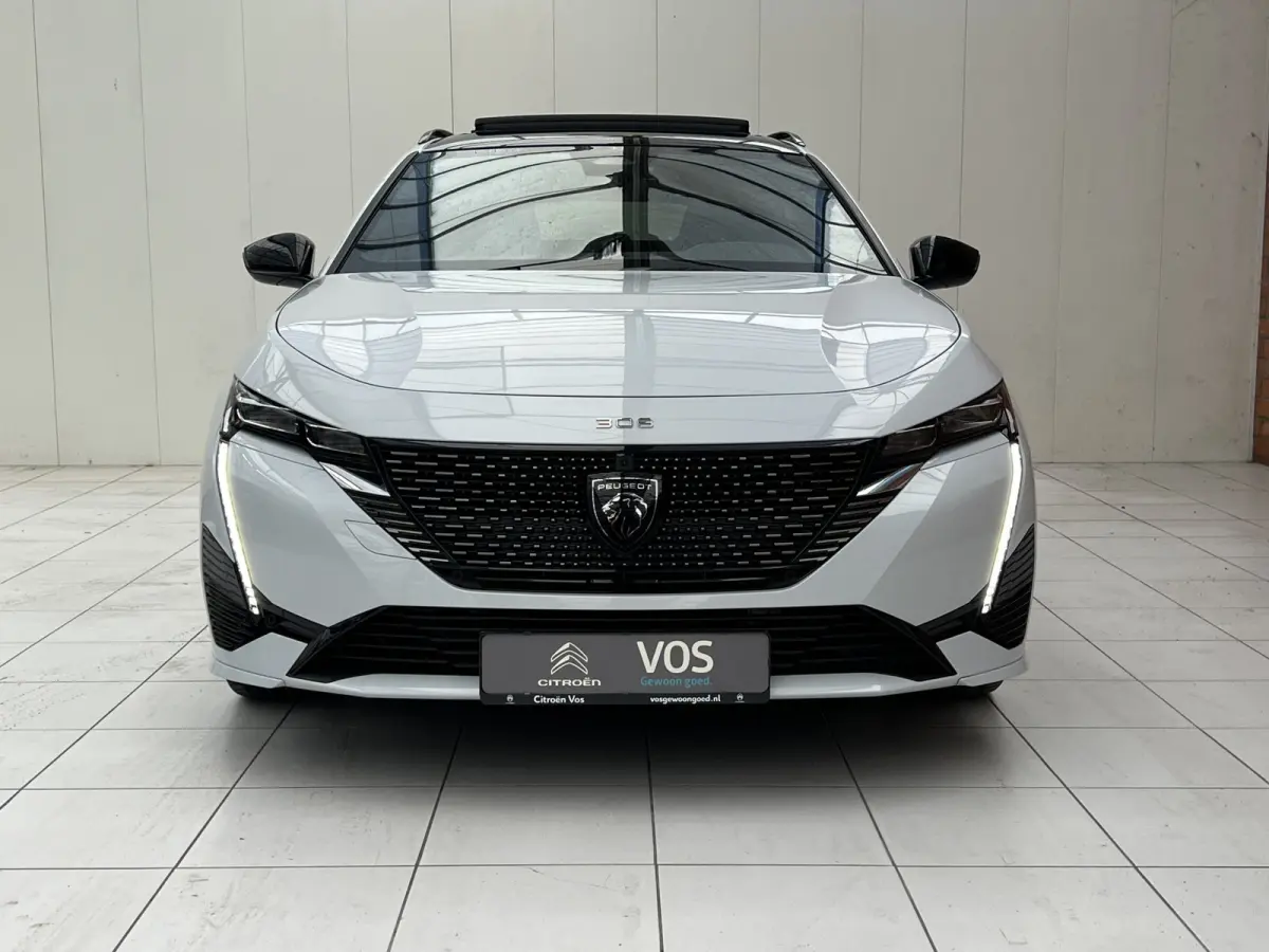 Plug-in Hybrid 225 GT | Automaat | Panoramadak | AGR Comfort Stoelen | Zeer luxe!