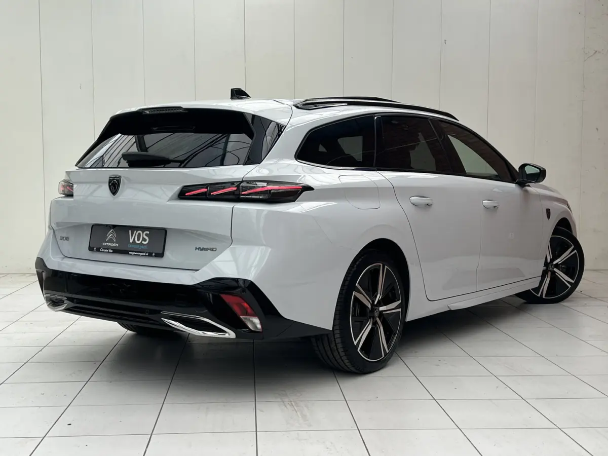 Plug-in Hybrid 225 GT | Automaat | Panoramadak | AGR Comfort Stoelen | Zeer luxe!