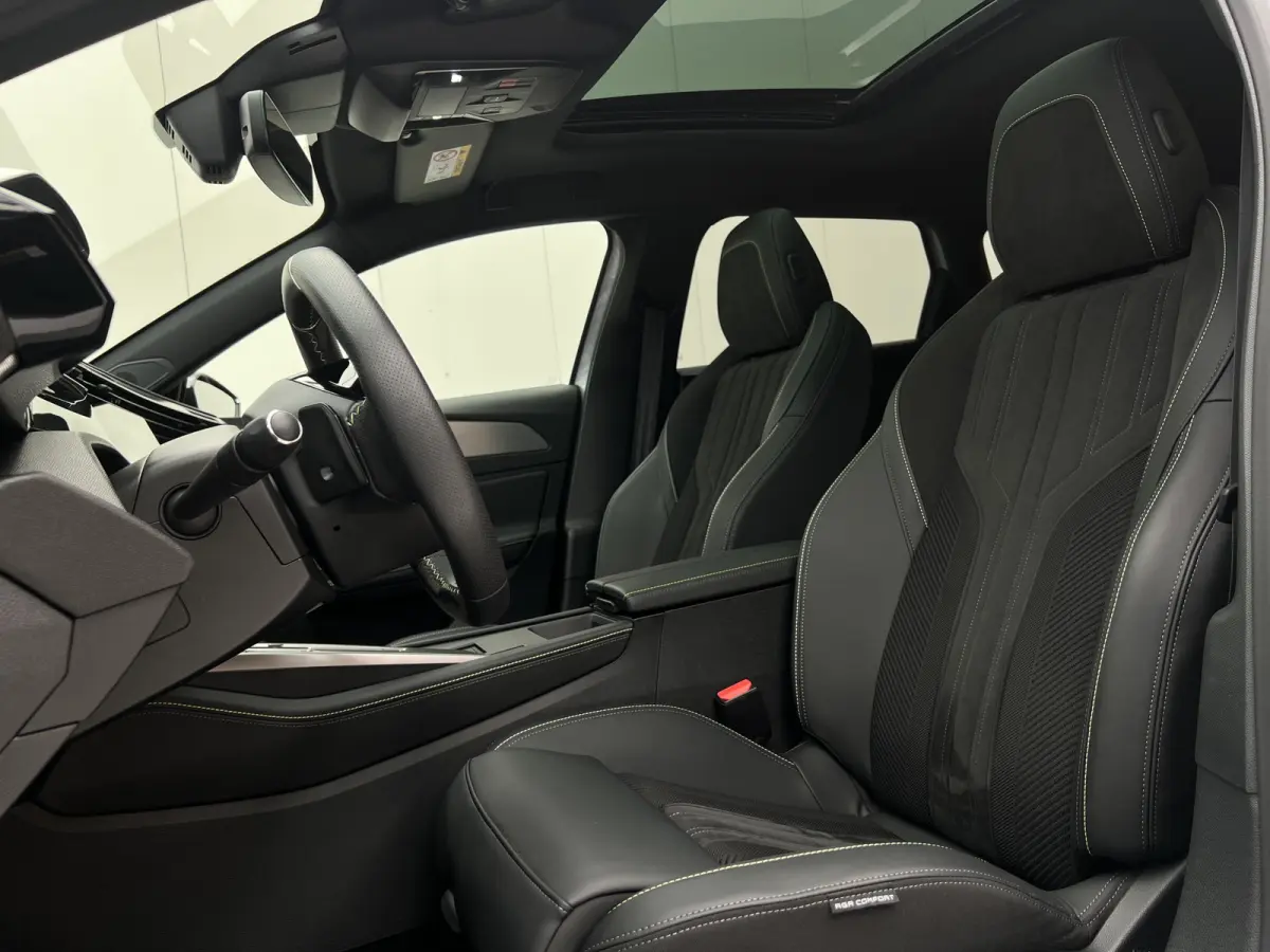 Plug-in Hybrid 225 GT | Automaat | Panoramadak | AGR Comfort Stoelen | Zeer luxe!