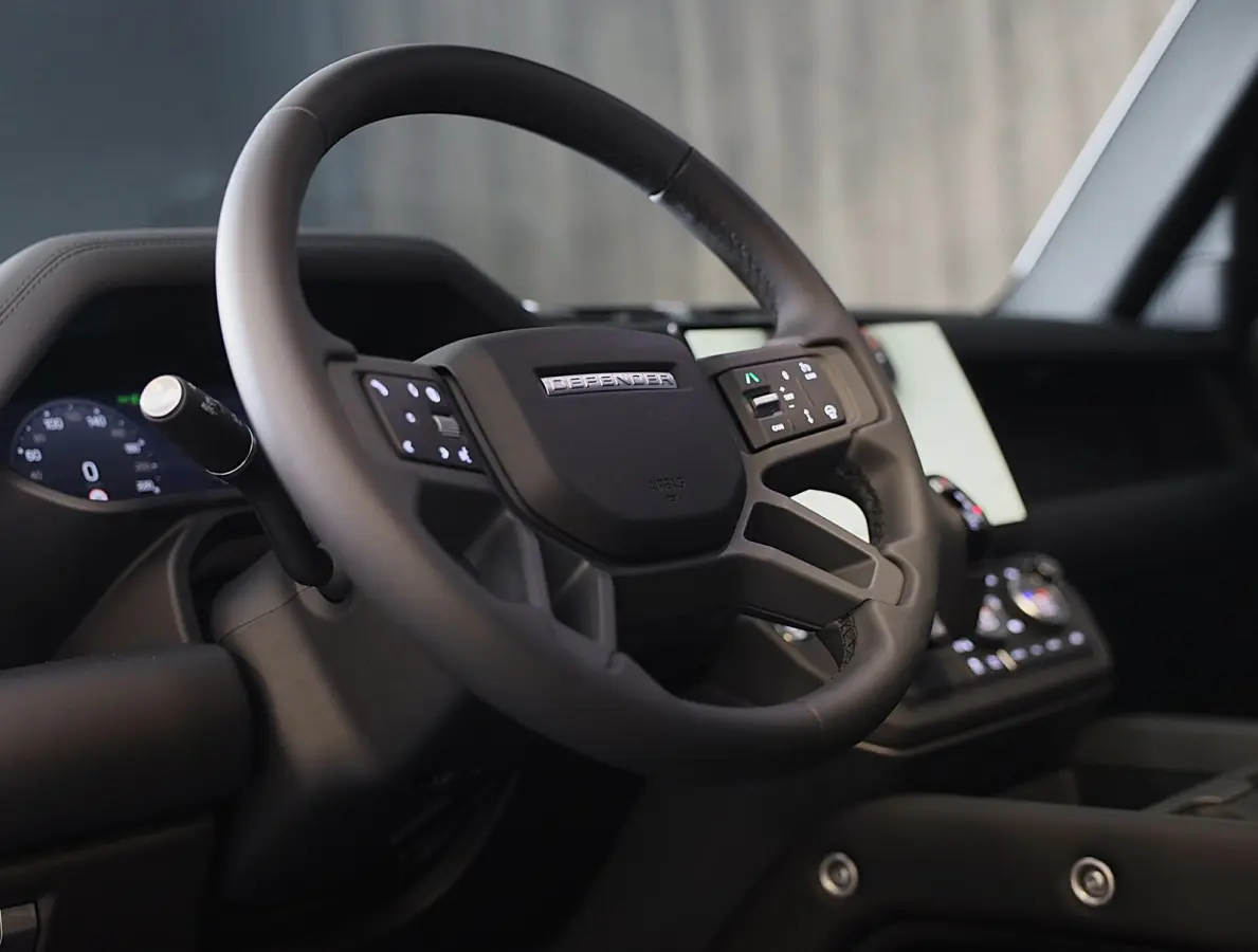 2.0 P300e 110 X-Dynamic SE FACELIFT / Memory / Leder / Meridian / Acc / 360 Camera / Open Panoramadak