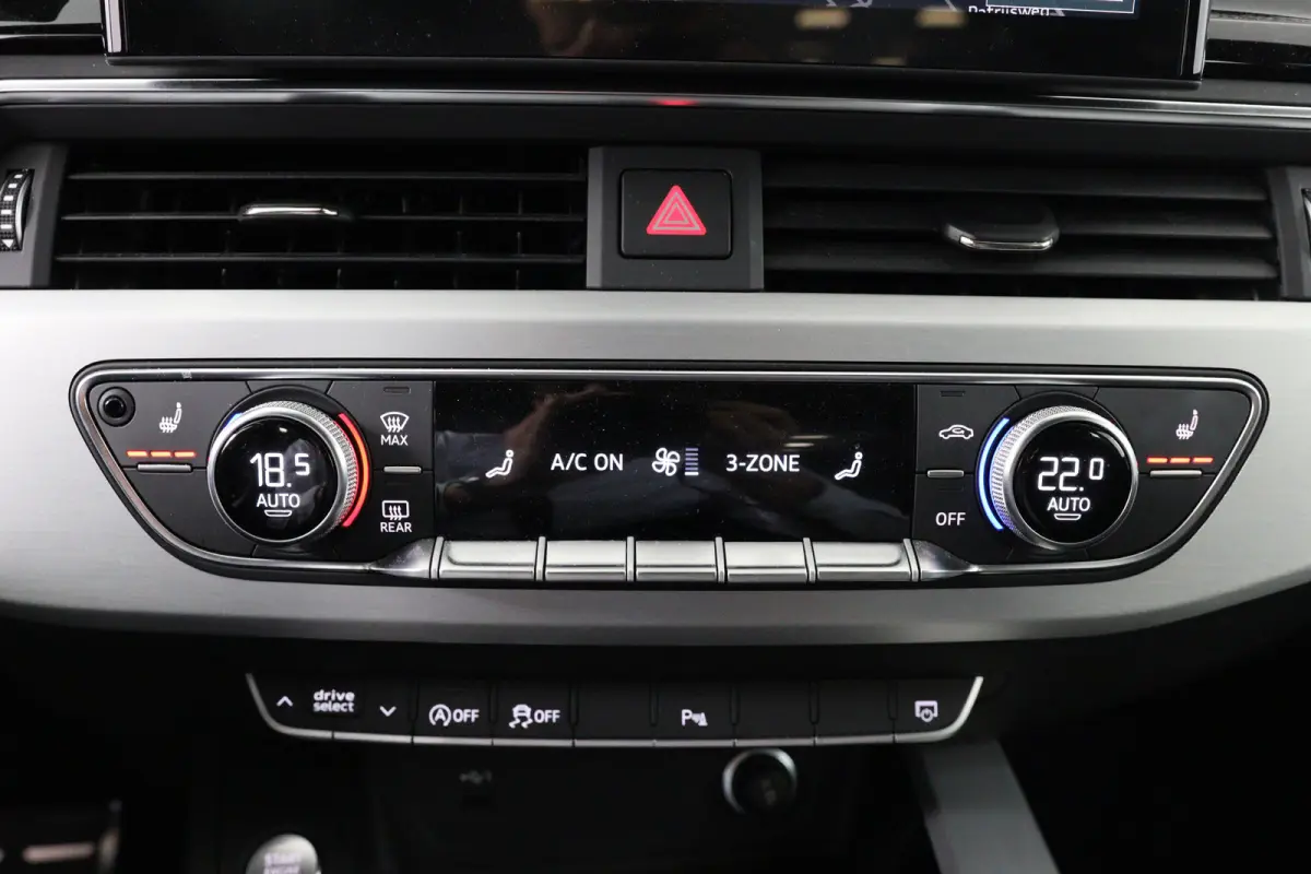 40 TFSI S edition | S-Line | Adaptive Cruise | Trekhaak Wegkl. | Stoelverwarming | Keyless | Camera | Elektr Achterklep | S-Line