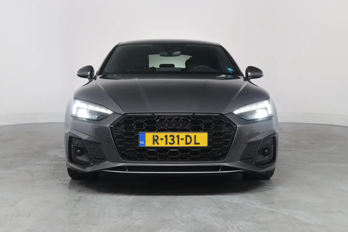 40 TFSI S edition | S-Line | Adaptive Cruise | Trekhaak Wegkl. | Stoelverwarming | Keyless | Camera | Elektr Achterklep | S-Line