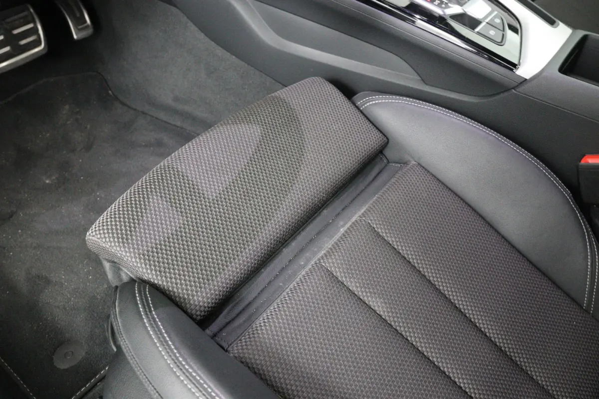 40 TFSI S edition | S-Line | Adaptive Cruise | Trekhaak Wegkl. | Stoelverwarming | Keyless | Camera | Elektr Achterklep | S-Line
