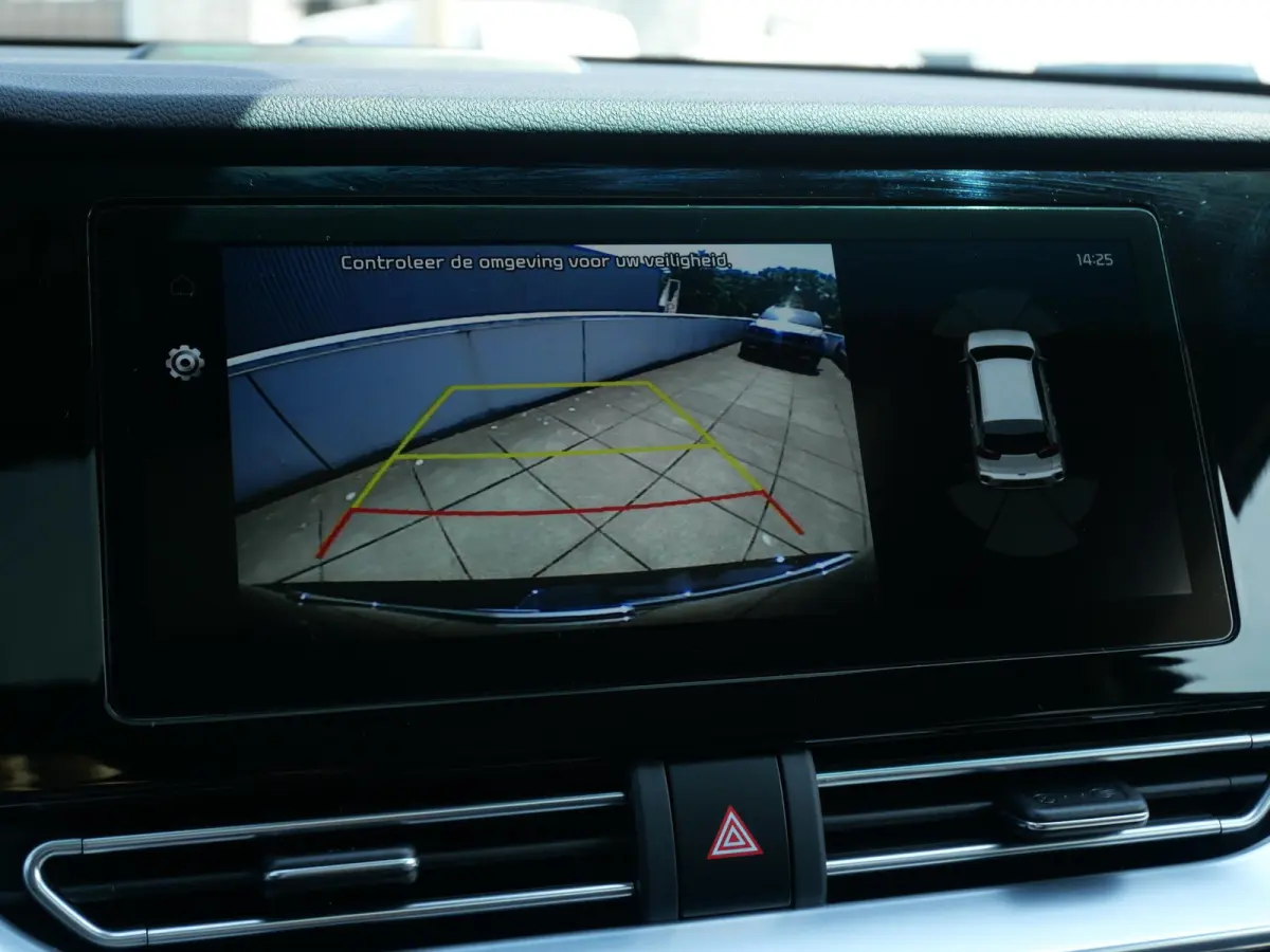 DynamicPlusLine 64 kWh | SOH 96,8% | 3Fase | Cruise | Schuif-kanteldak | Navi | keyless | Carplay |